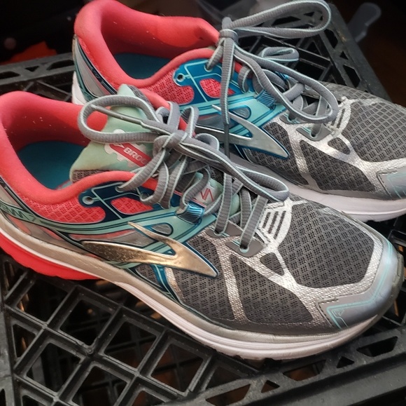 brooks women's ravenna 7 running shoes